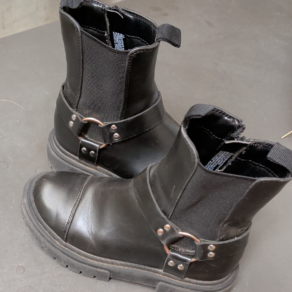 art class Black Kids Boots